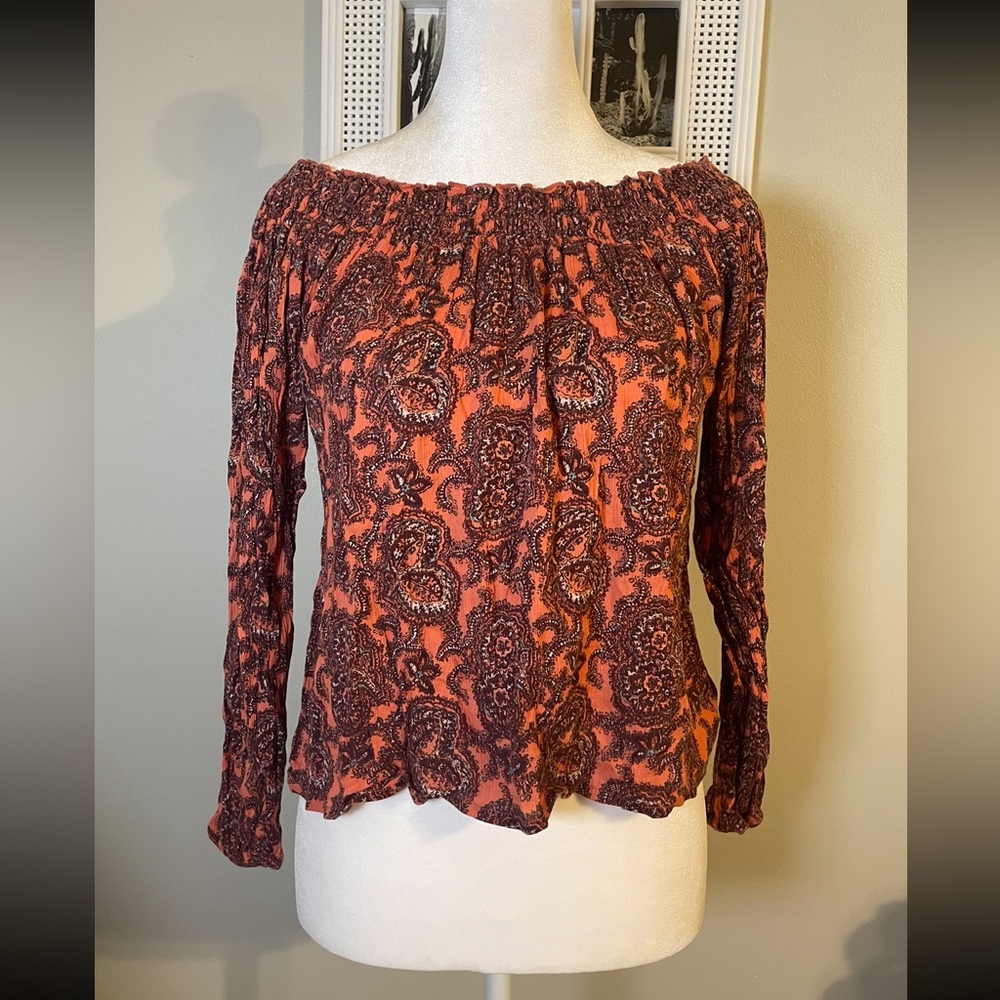 Hollister Crop Top -Small- Long Sleeves
